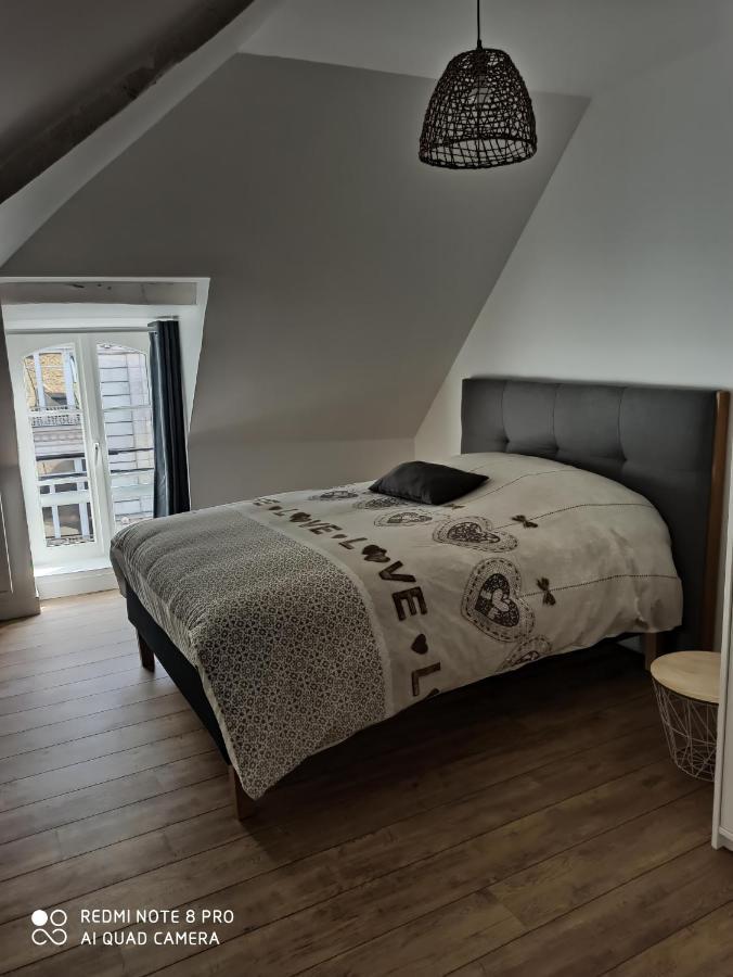 Ferienwohnung Triplex 110 M2 Centre Historique Avec Jacuzzi Dinan Exterior foto