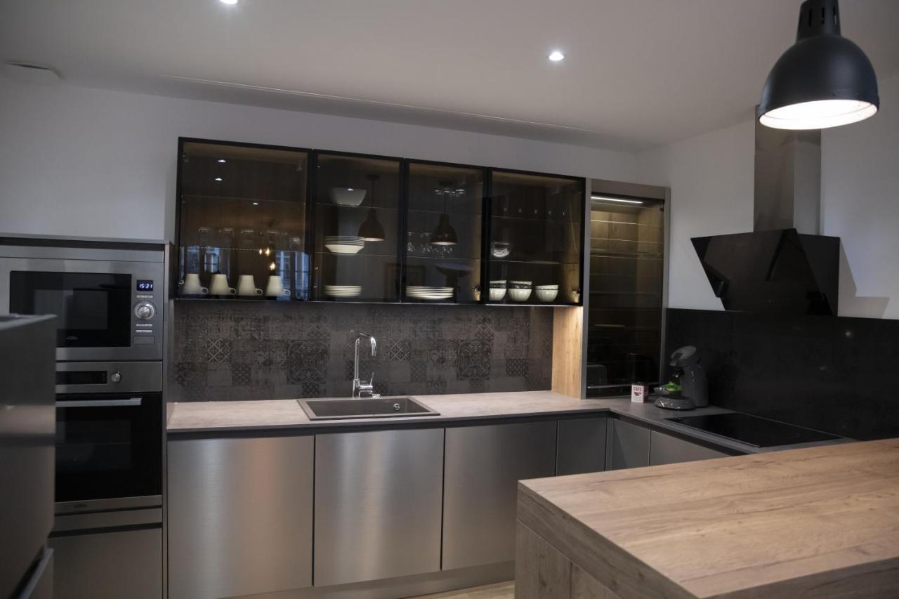 Ferienwohnung Triplex 110 M2 Centre Historique Avec Jacuzzi Dinan Exterior foto