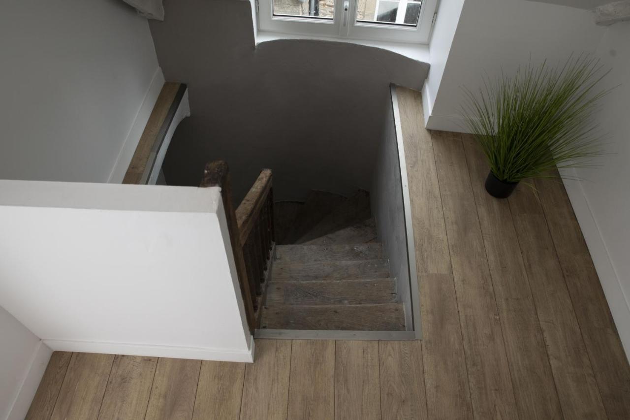 Ferienwohnung Triplex 110 M2 Centre Historique Avec Jacuzzi Dinan Exterior foto